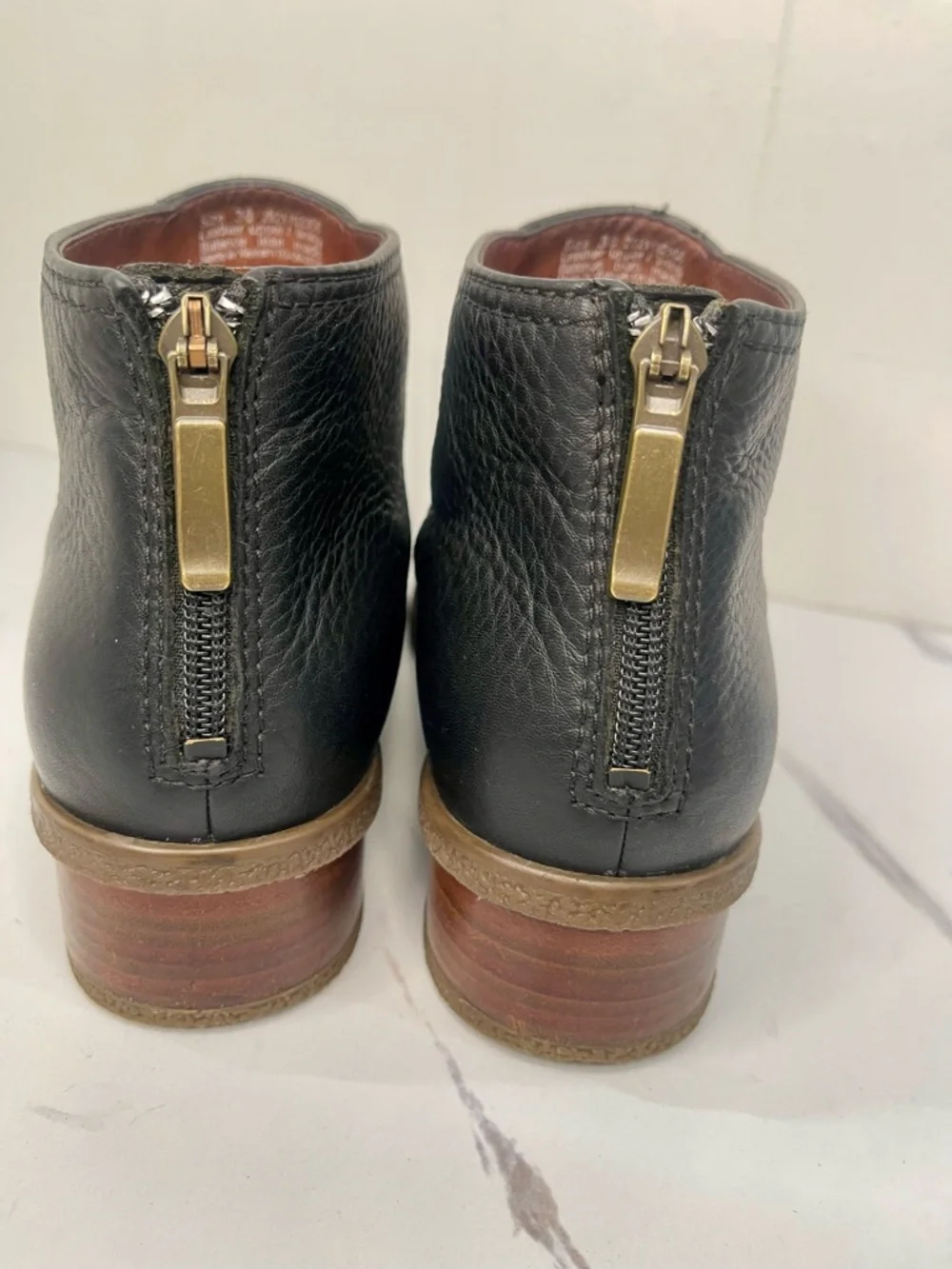 Dansko Becki waterproof ankle bootie in black leather 38 / 7.5-8 US SZ